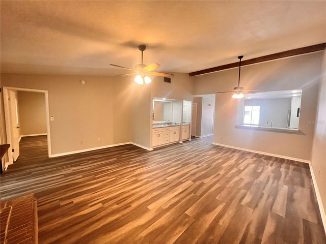 17 ESCONDIDO CIRCLE 239, Altamonte Springs, FL 32701