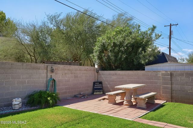5970 E 35th Street, Tucson, AZ 85711