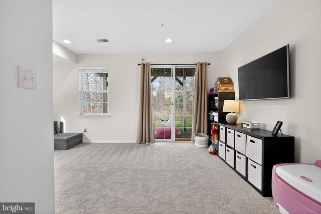 1418 BRAYDEN DR, Marcus Hook, PA 19061