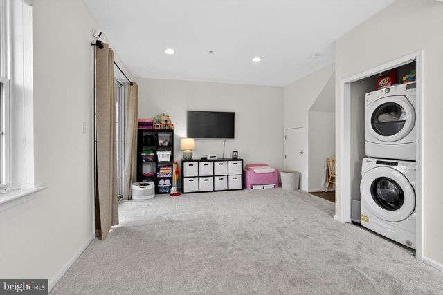 1418 BRAYDEN DR, Marcus Hook, PA 19061