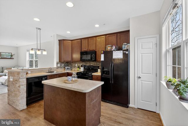 1418 BRAYDEN DR, Marcus Hook, PA 19061