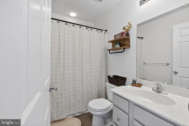 1418 BRAYDEN DR, Marcus Hook, PA 19061