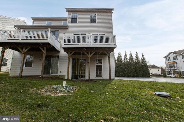 1418 BRAYDEN DR, Marcus Hook, PA 19061