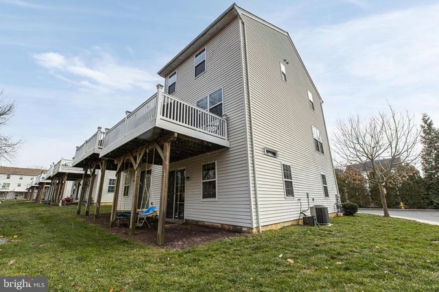 1418 BRAYDEN DR, Marcus Hook, PA 19061