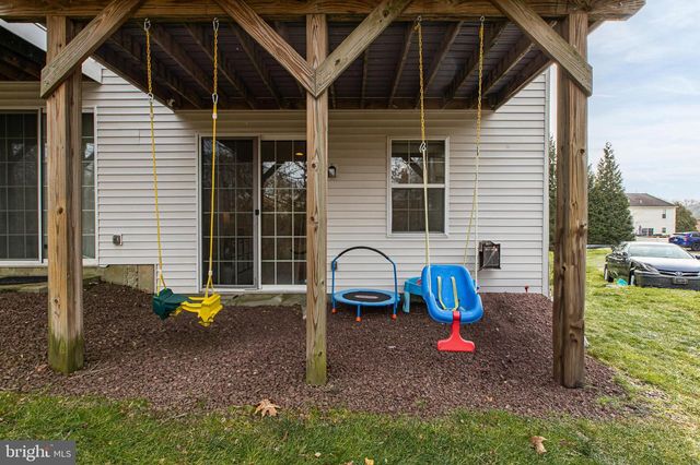 1418 BRAYDEN DR, Marcus Hook, PA 19061