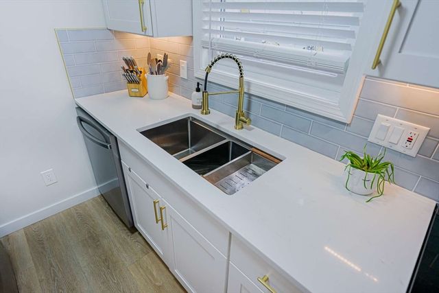 27 Silver Road 27, Everett, MA 02149