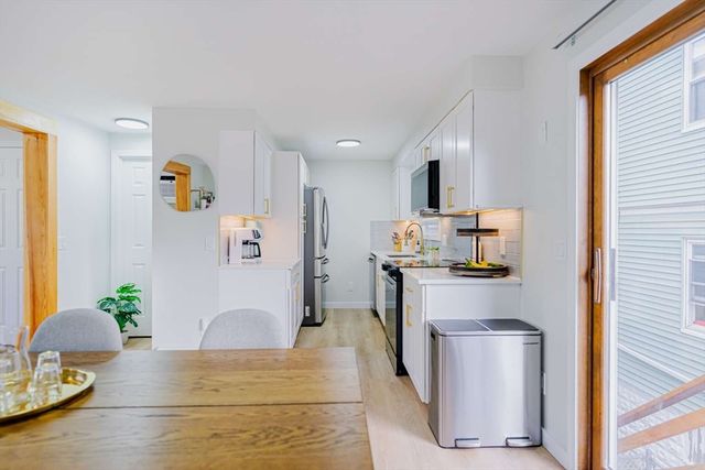 27 Silver Road 27, Everett, MA 02149