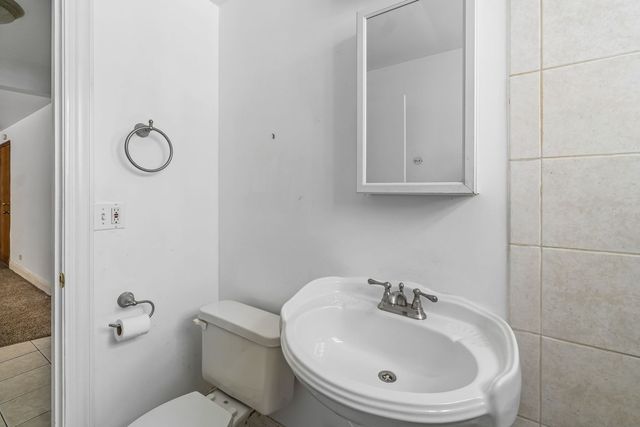 26 W Conti Parkway 1N, Elmwood Park, IL 60707