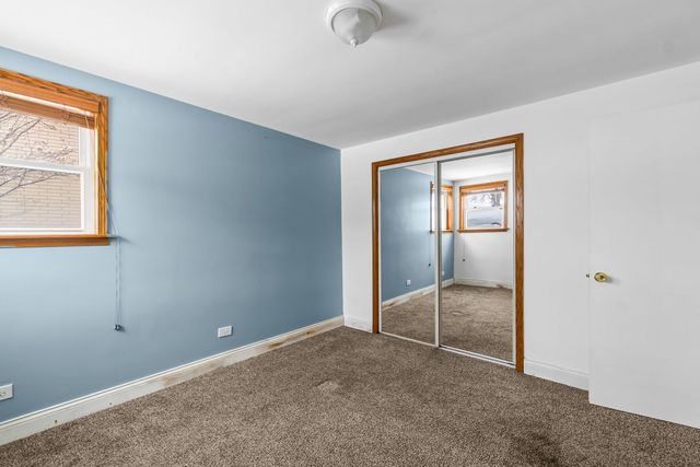 26 W Conti Parkway 1N, Elmwood Park, IL 60707