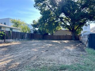 2210 Lucas Drive, Dallas, TX 75219