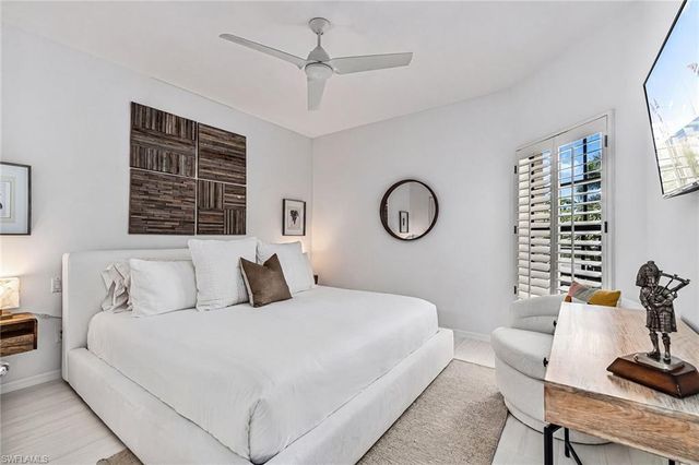27175 Oakwood Lake DR 201, Bonita Springs, FL 34134