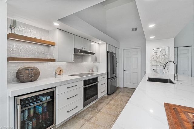 27175 Oakwood Lake DR 201, Bonita Springs, FL 34134