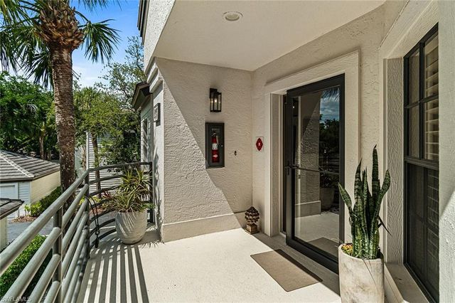 27175 Oakwood Lake DR 201, Bonita Springs, FL 34134