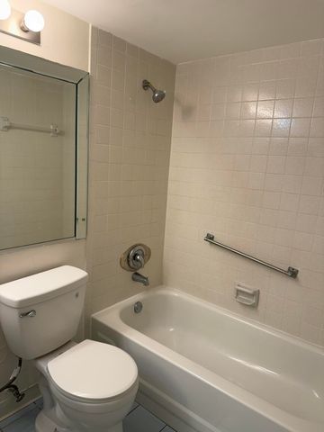 4961 Sable Pine Circle B1, West Palm Beach, FL 33417