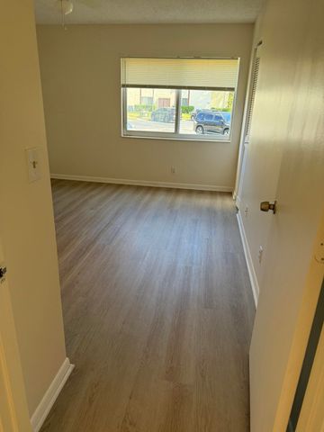 4961 Sable Pine Circle B1, West Palm Beach, FL 33417