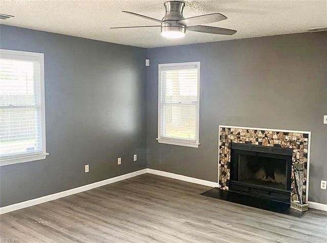 6 Ebbing QUAY # 6H, Hampton, VA 23666