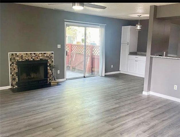 6 Ebbing QUAY # 6H, Hampton, VA 23666