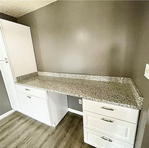 6 Ebbing QUAY # 6H, Hampton, VA 23666