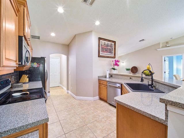 743 SW Mccoy Avenue, Port St. Lucie, FL 34953