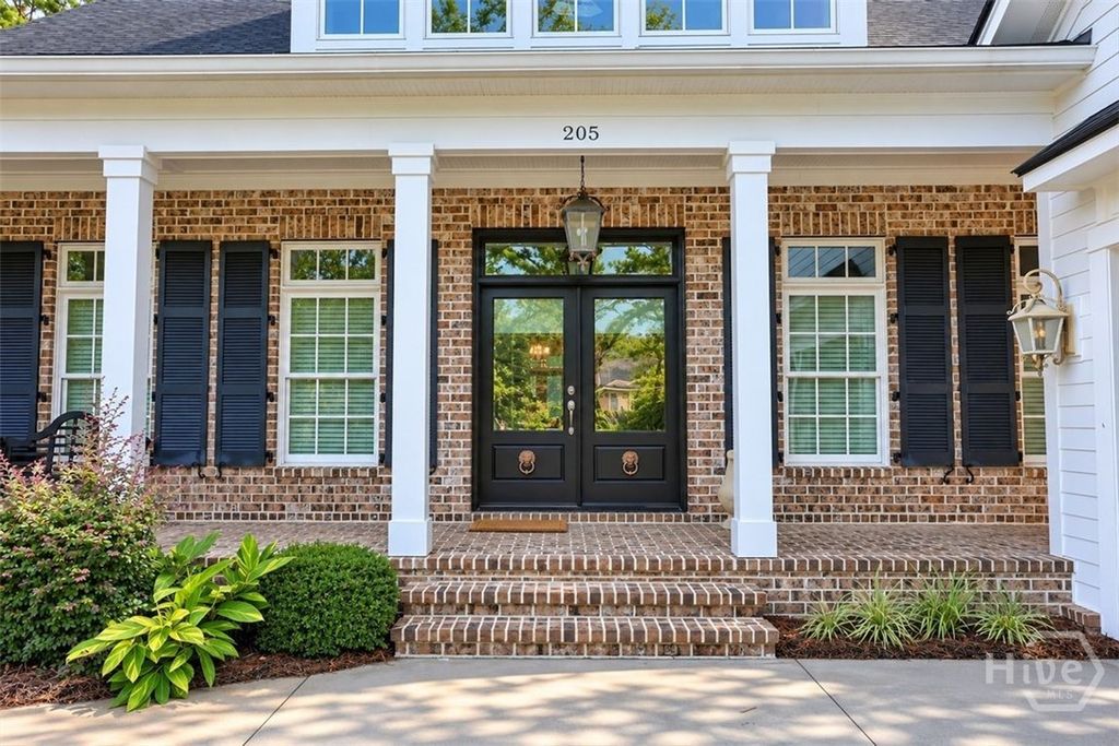 Image 3 of property listing at 205 Spanton Crescent, Pooler, GA 31322