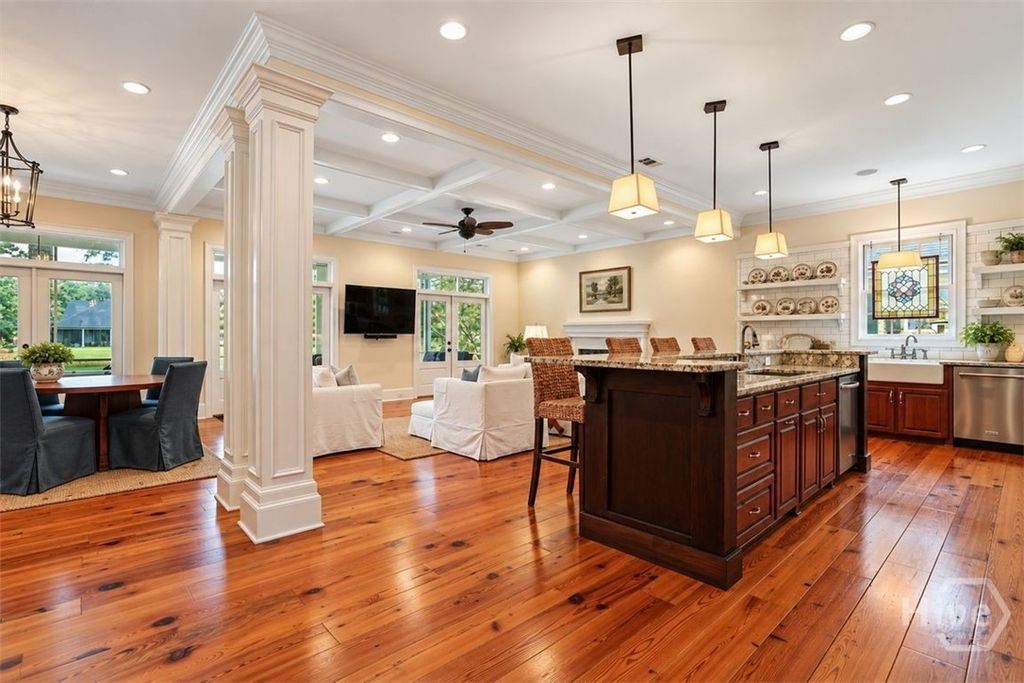 Image 8 of property listing at 205 Spanton Crescent, Pooler, GA 31322