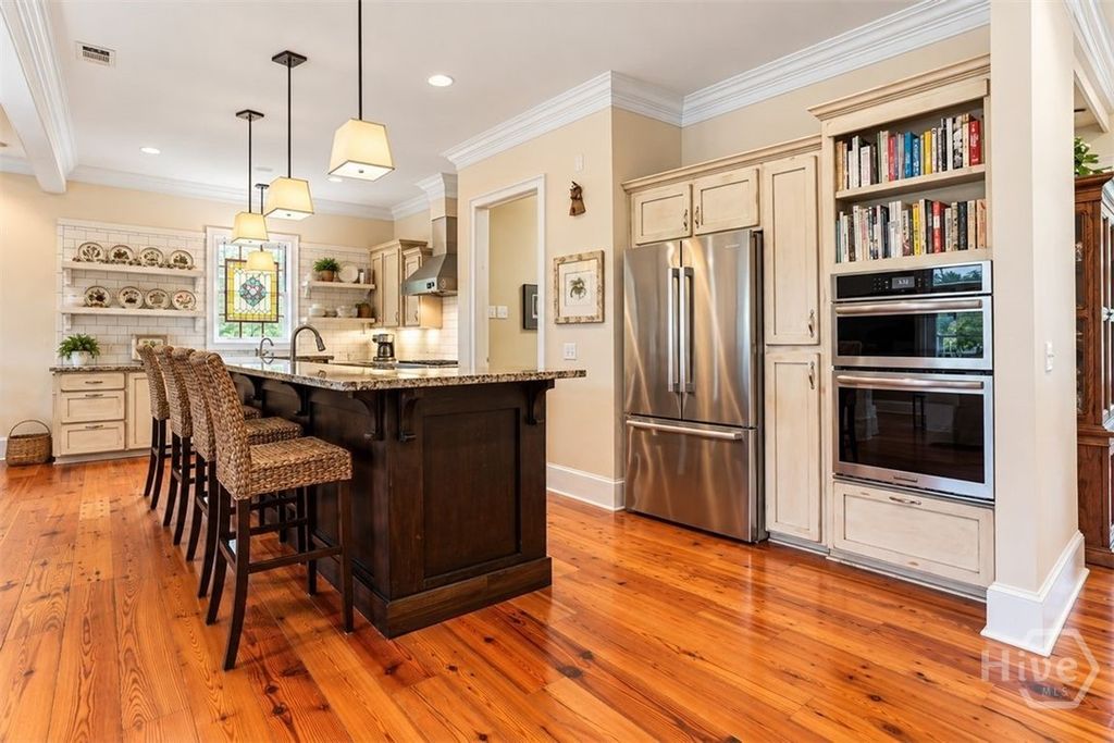 Image 9 of property listing at 205 Spanton Crescent, Pooler, GA 31322