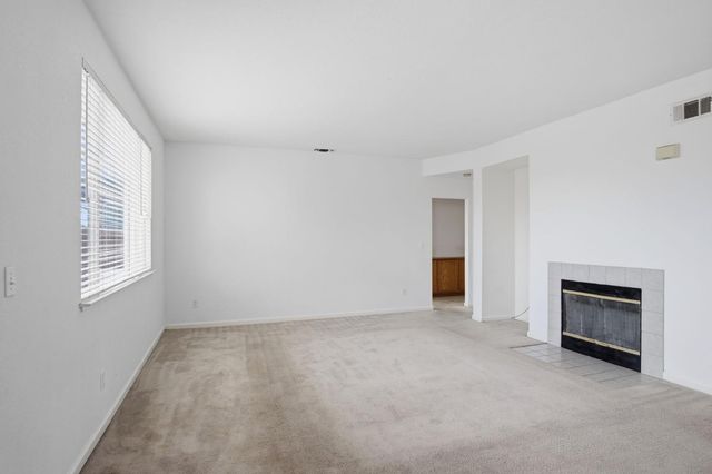 442 Olivine Ave, Lathrop, CA 95330