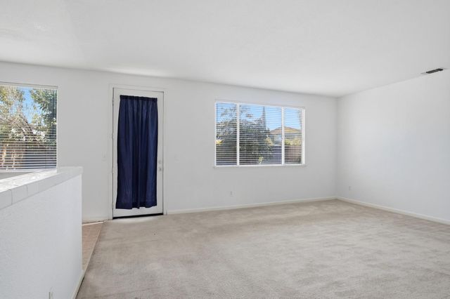 442 Olivine Ave, Lathrop, CA 95330