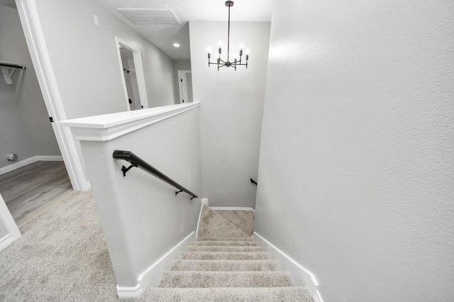 1105 E Kyle Road, Clute, TX 77531