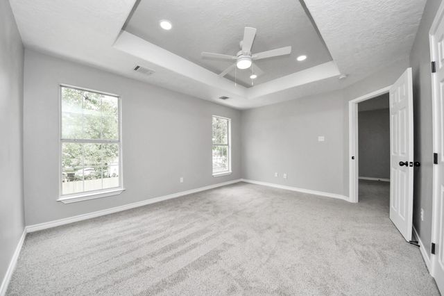 1105 E Kyle Road, Clute, TX 77531