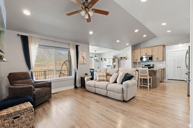 1043 VALLEY VIEW DR, Santaquin, UT 84655