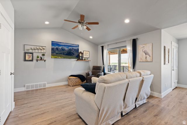 1043 VALLEY VIEW DR, Santaquin, UT 84655