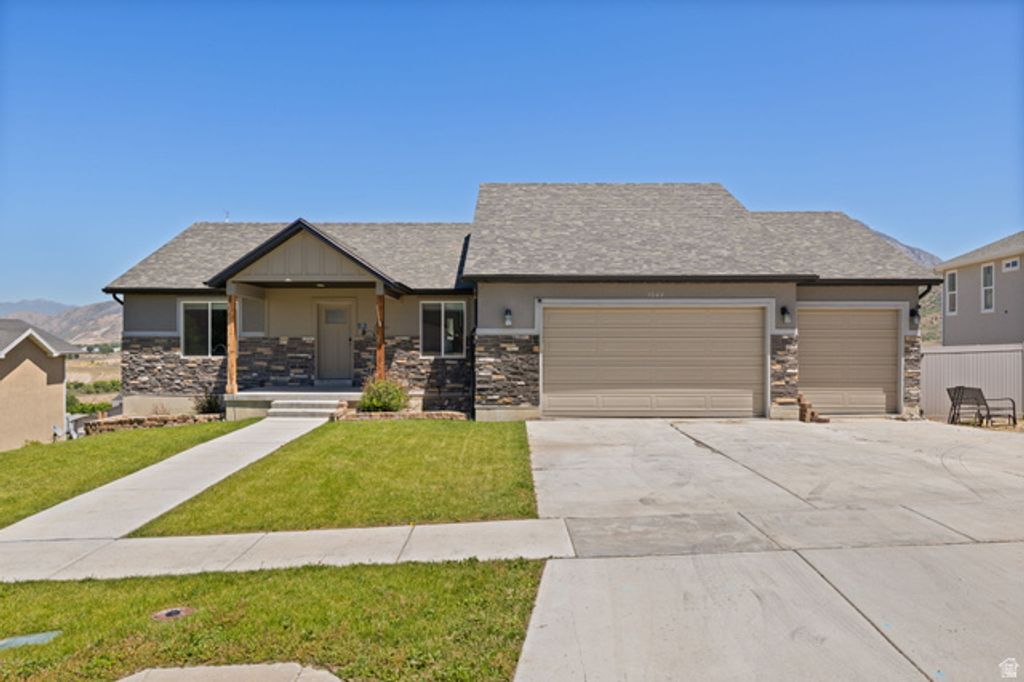 1043 VALLEY VIEW DR, Santaquin, UT 84655
