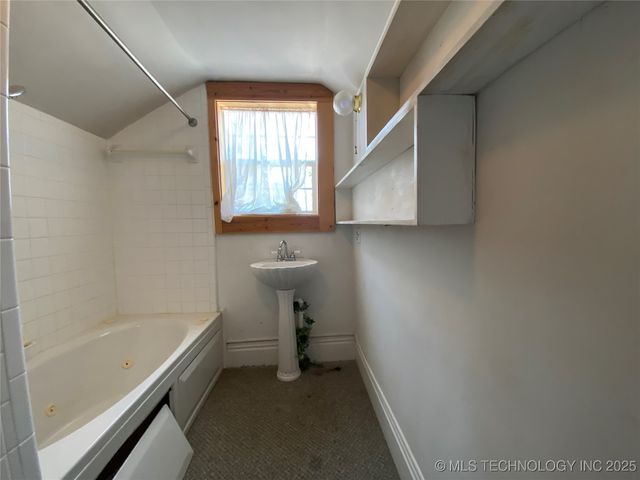 1501 E Okmulgee Street, Muskogee, OK 74403