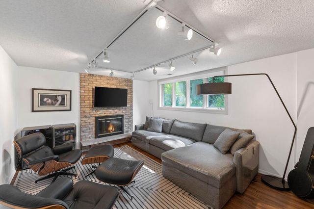 4004 Upton Avenue S, Minneapolis, MN 55410
