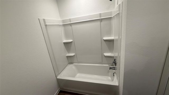 9226 Speckled Trout Drive, Baytown, TX 77521