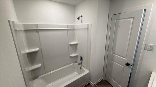 9226 Speckled Trout Drive, Baytown, TX 77521