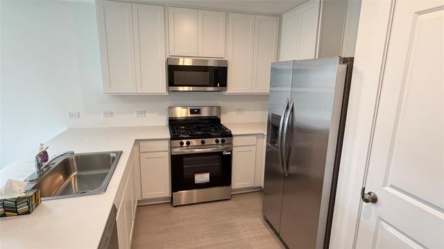 9226 Speckled Trout Drive, Baytown, TX 77521