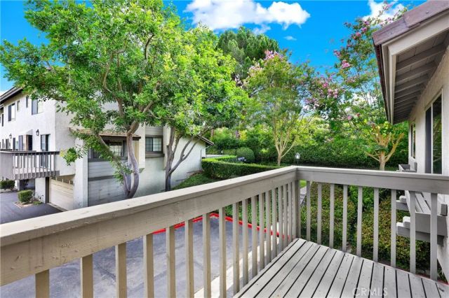 10 Evening Shadow, Irvine, CA 92603