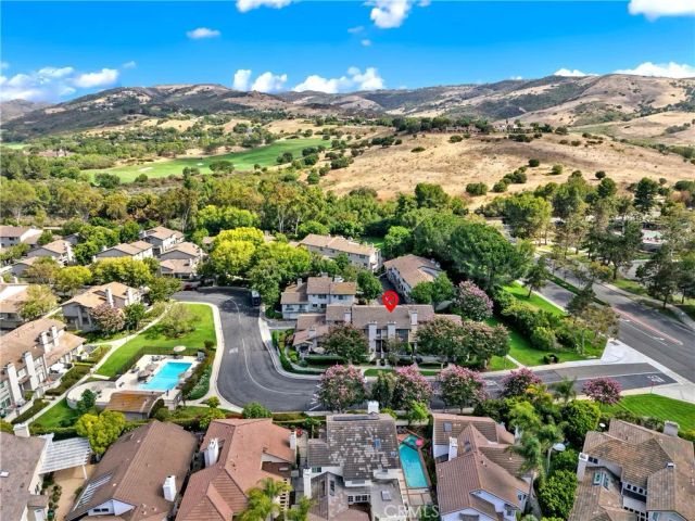 10 Evening Shadow, Irvine, CA 92603