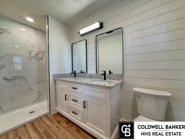 504 Shannon Road, Papillion, NE 68046