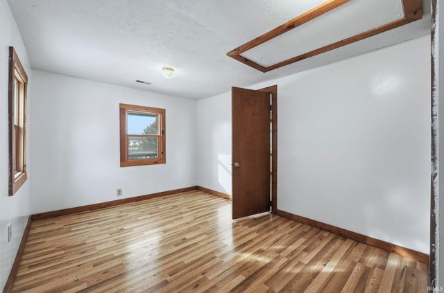 735 Lane 274 Crooked Lake, Angola, IN 46703