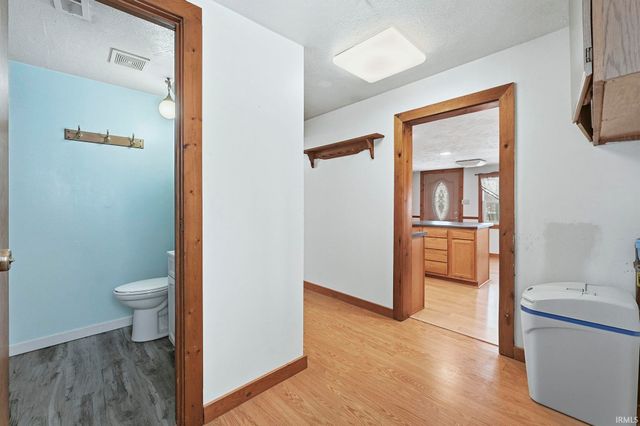 735 Lane 274 Crooked Lake, Angola, IN 46703