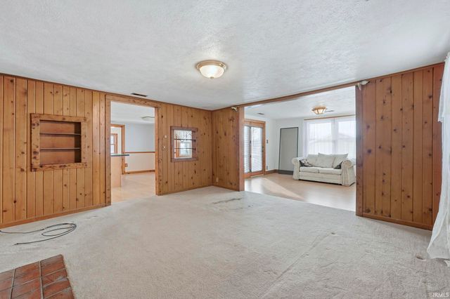 735 Lane 274 Crooked Lake, Angola, IN 46703