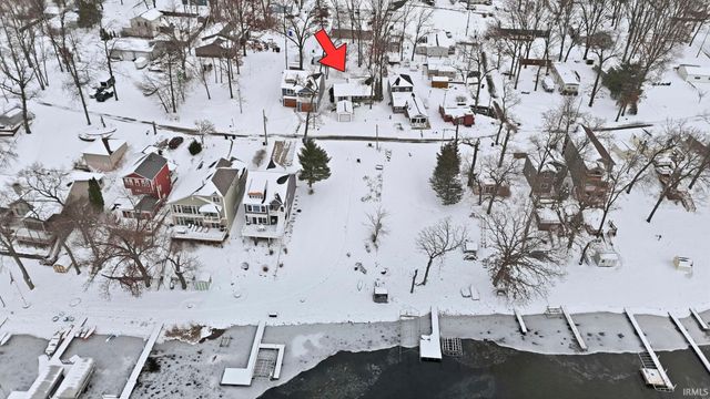 735 Lane 274 Crooked Lake, Angola, IN 46703