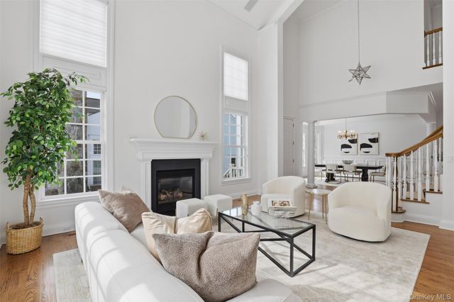 10 Shadow Tree Lane, Briarcliff Manor, NY 10510