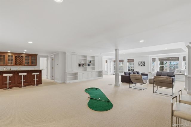 10 Shadow Tree Lane, Briarcliff Manor, NY 10510