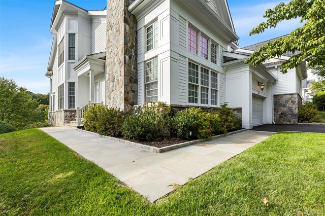 10 Shadow Tree Lane, Briarcliff Manor, NY 10510