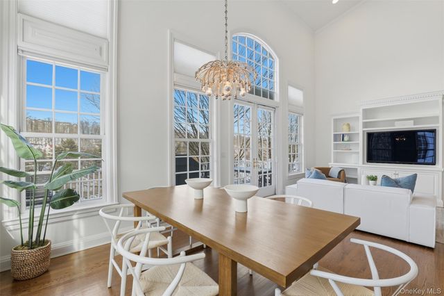 10 Shadow Tree Lane, Briarcliff Manor, NY 10510