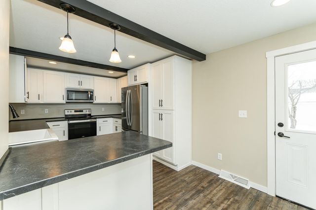 208 3rd Avenue NW, Kasson, MN 55944